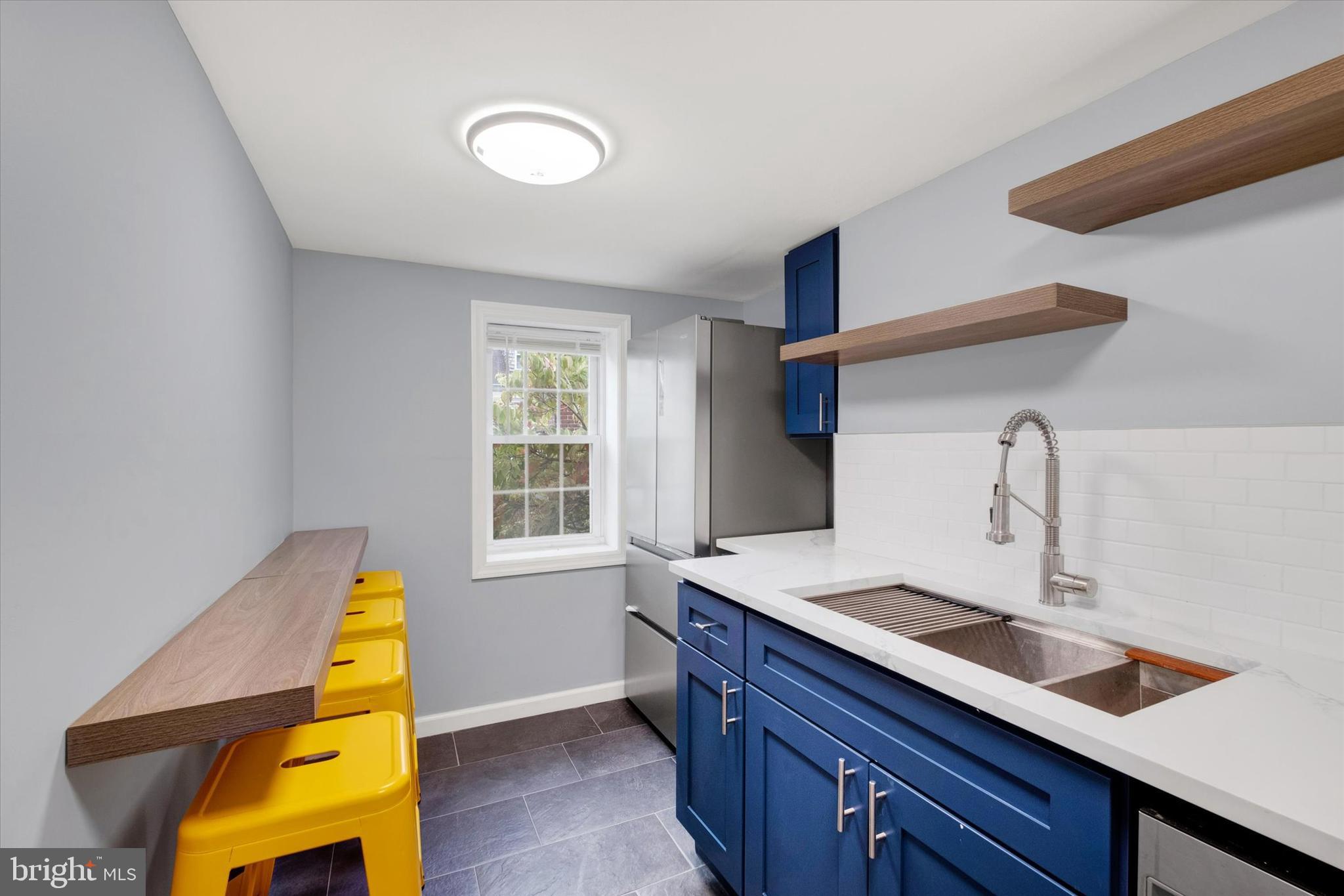WASHINGTON SQ - Residential Lease