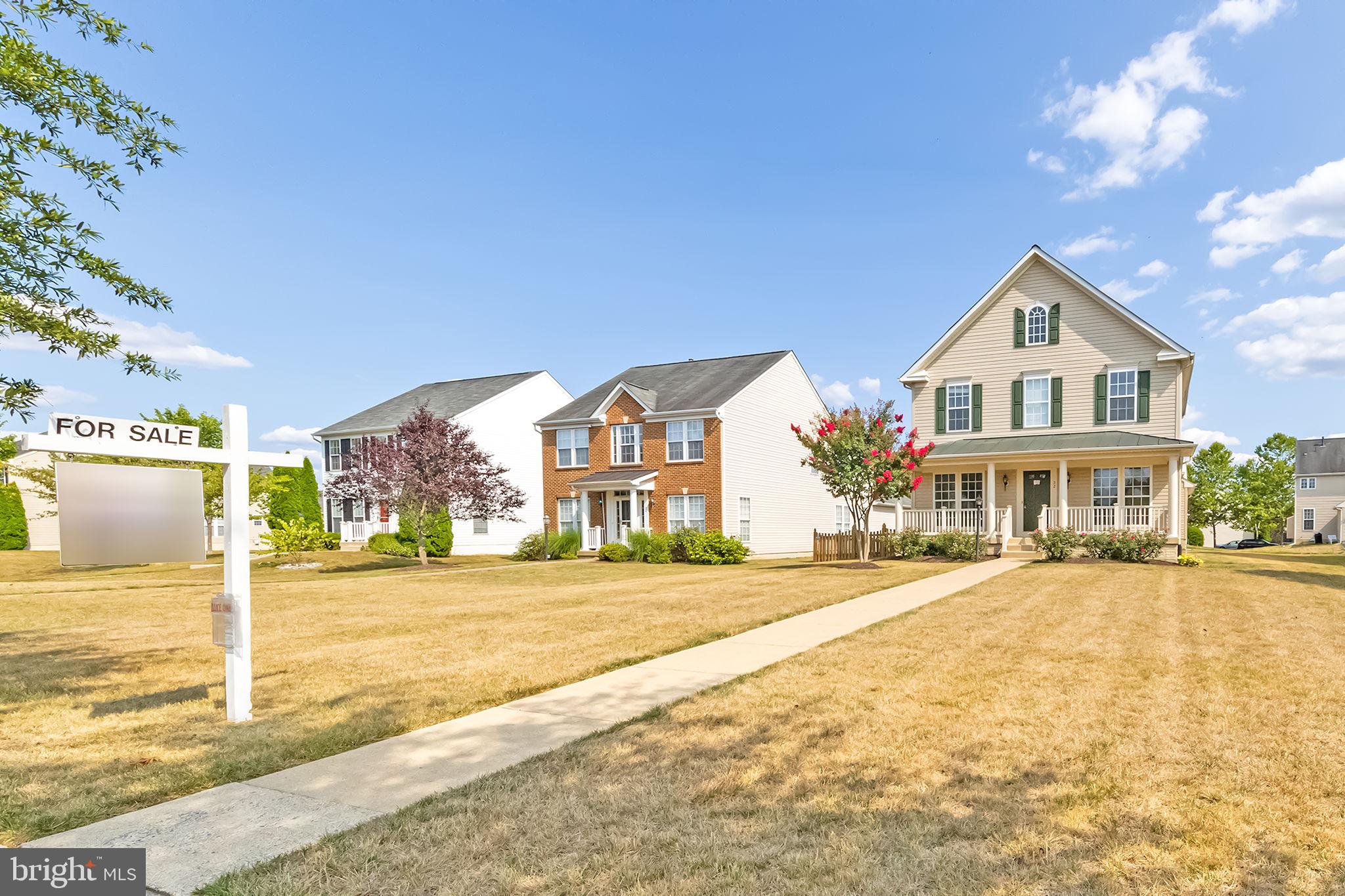 NEW TOWN MEADOWS - Residential