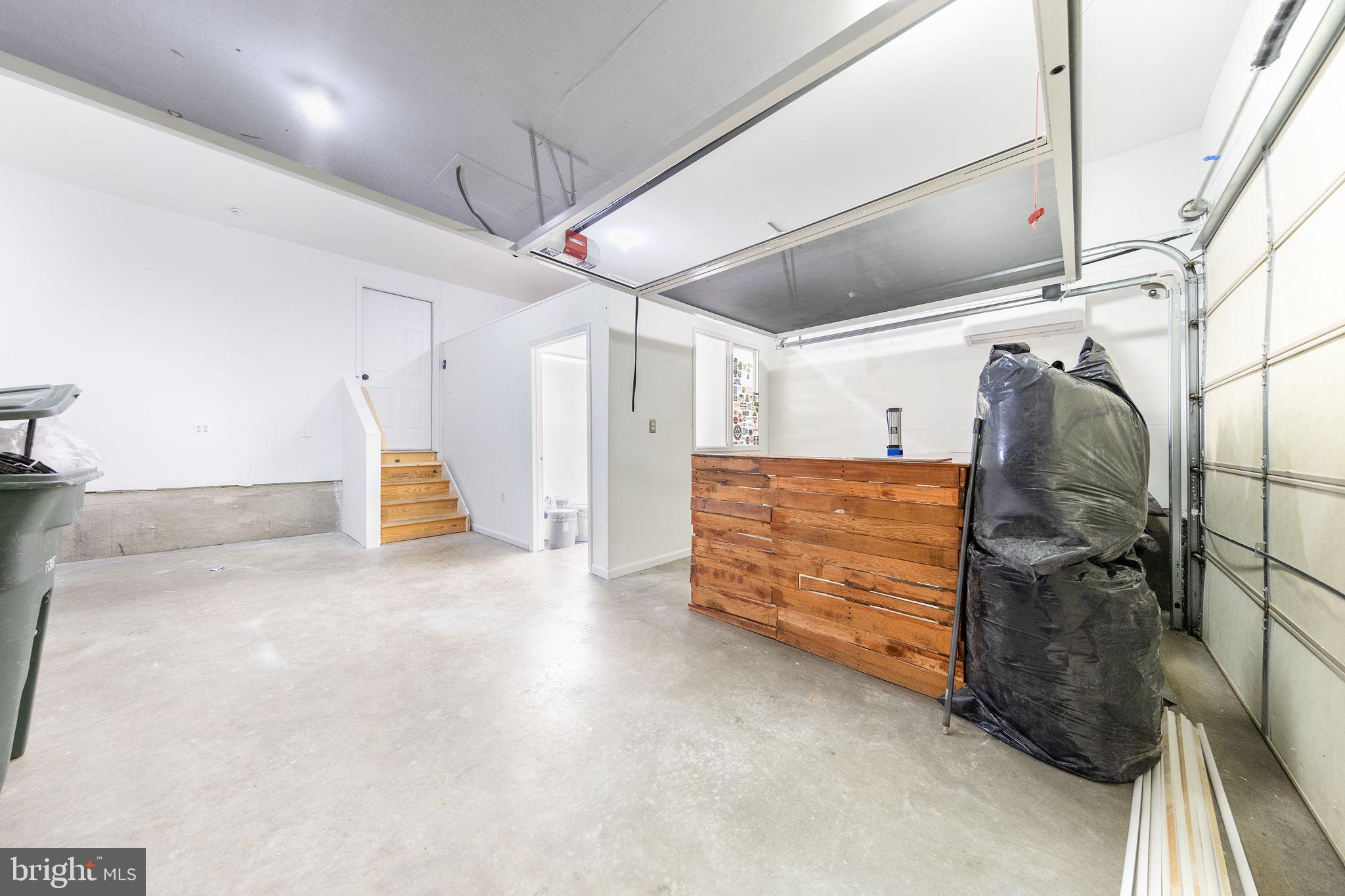 NEW TOWN MEADOWS - Residential