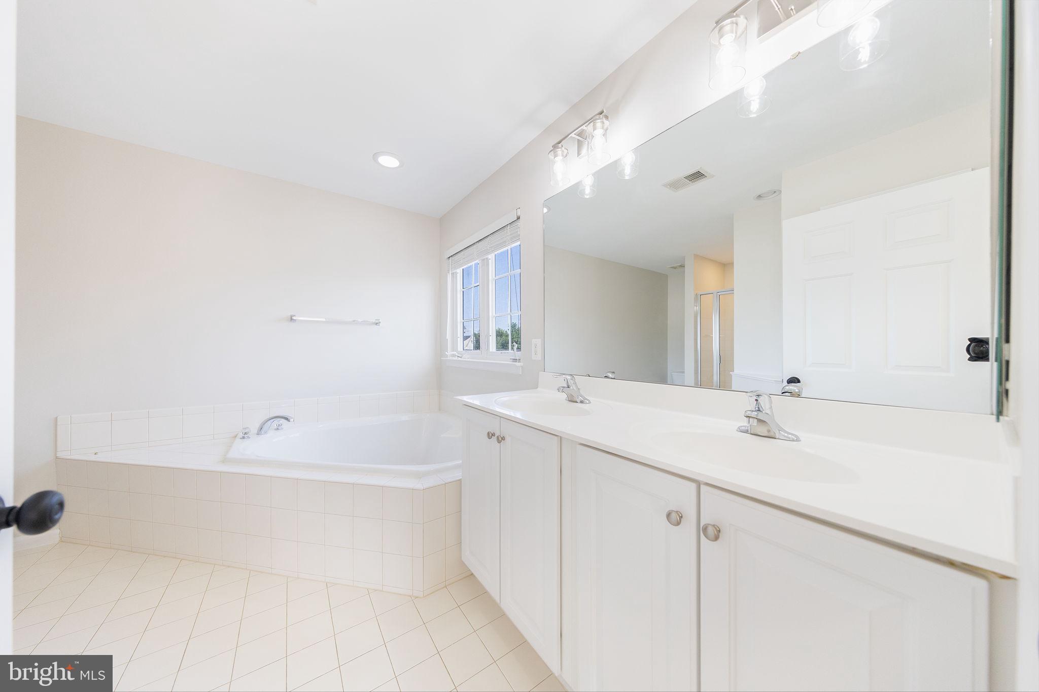 NEW TOWN MEADOWS - Residential