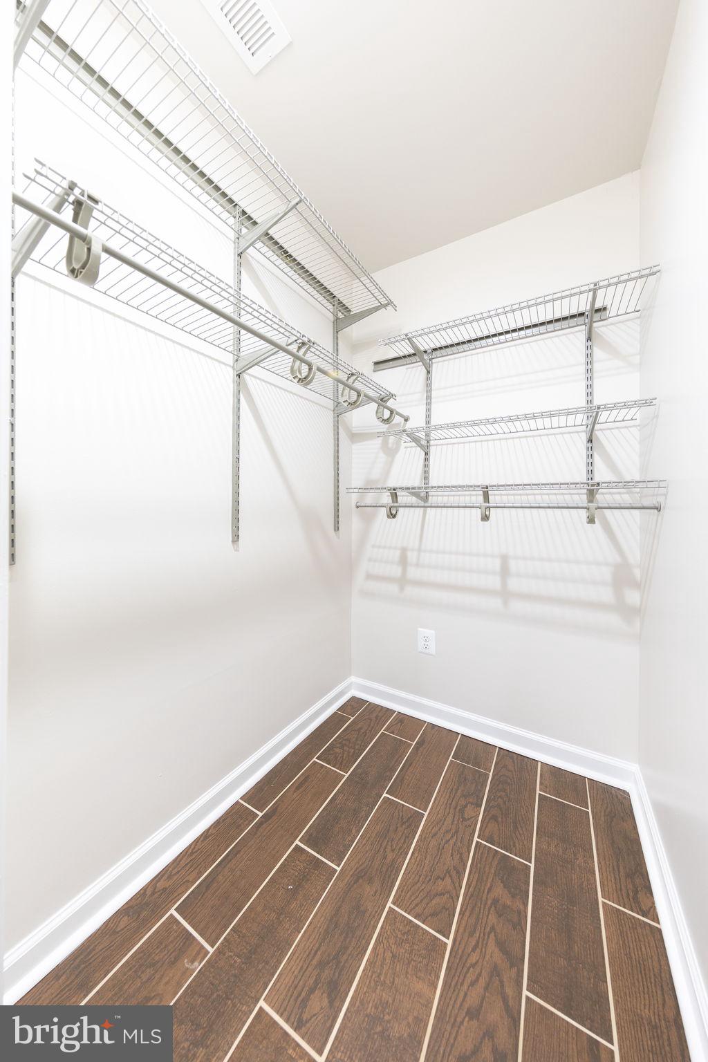 NEW TOWN MEADOWS - Residential