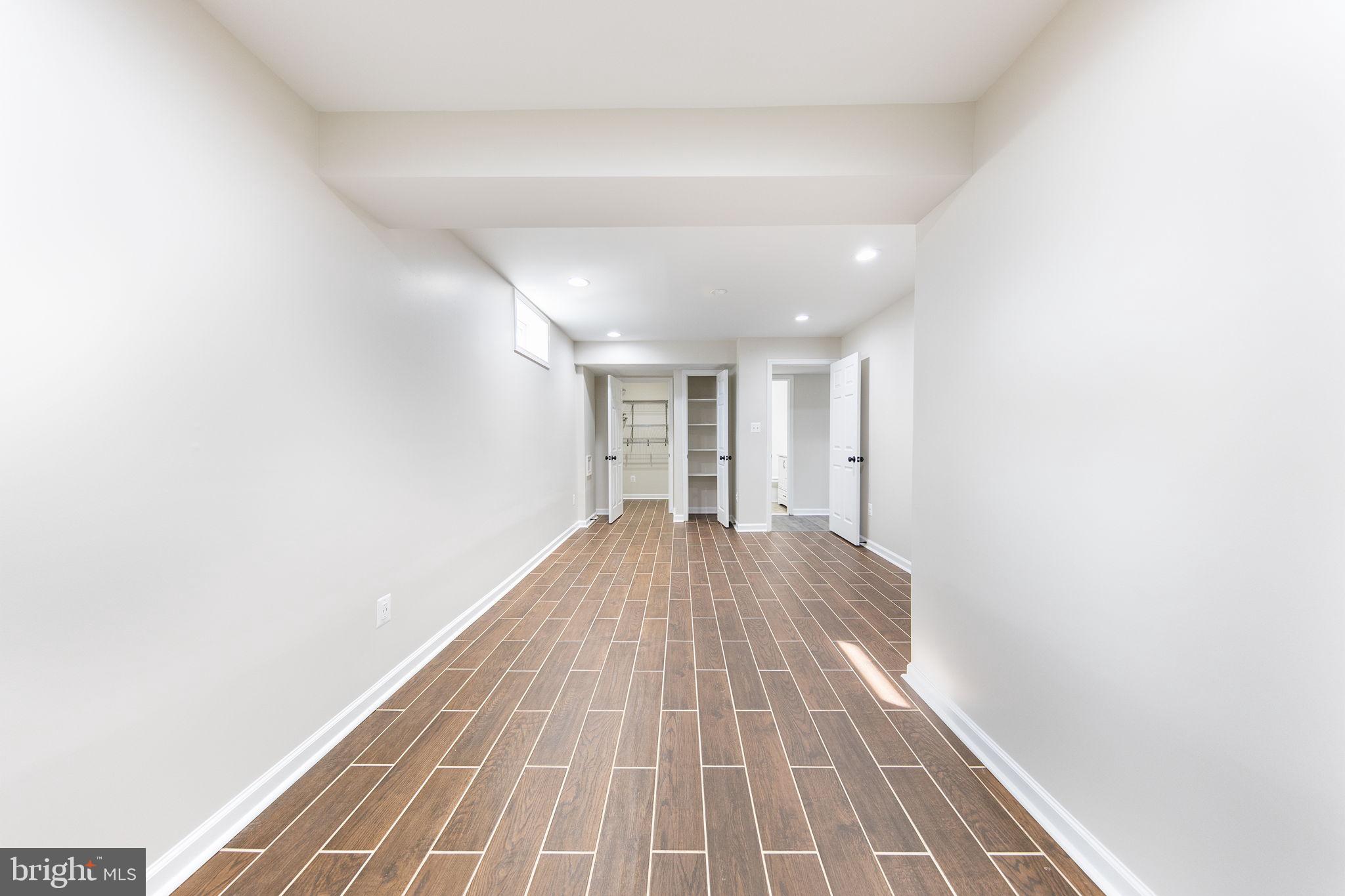 NEW TOWN MEADOWS - Residential