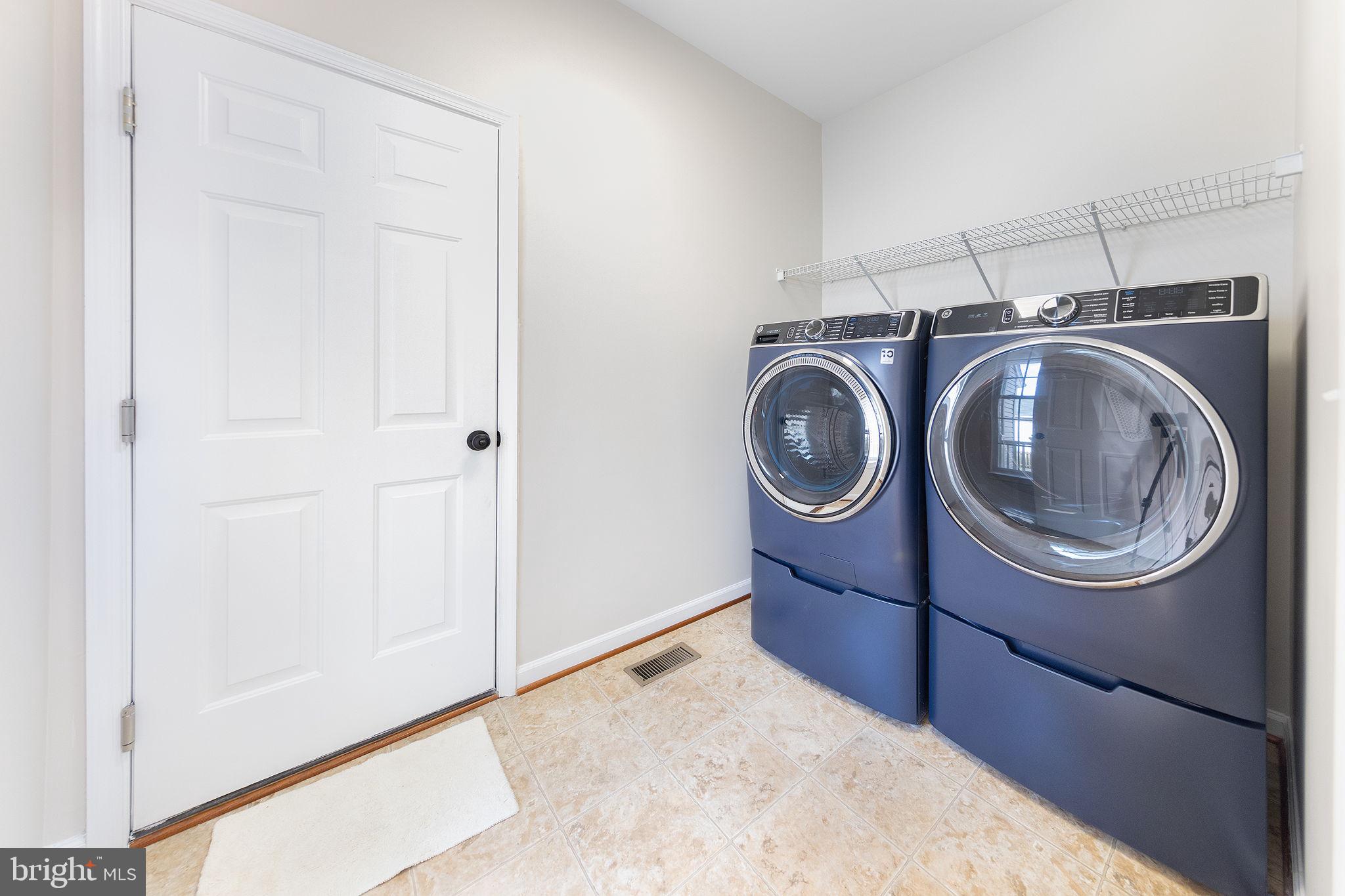 NEW TOWN MEADOWS - Residential