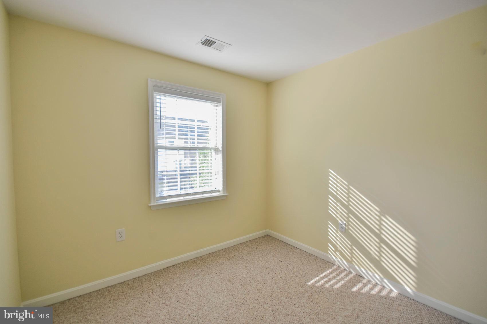 HAMMONDS MILL - Residential Lease