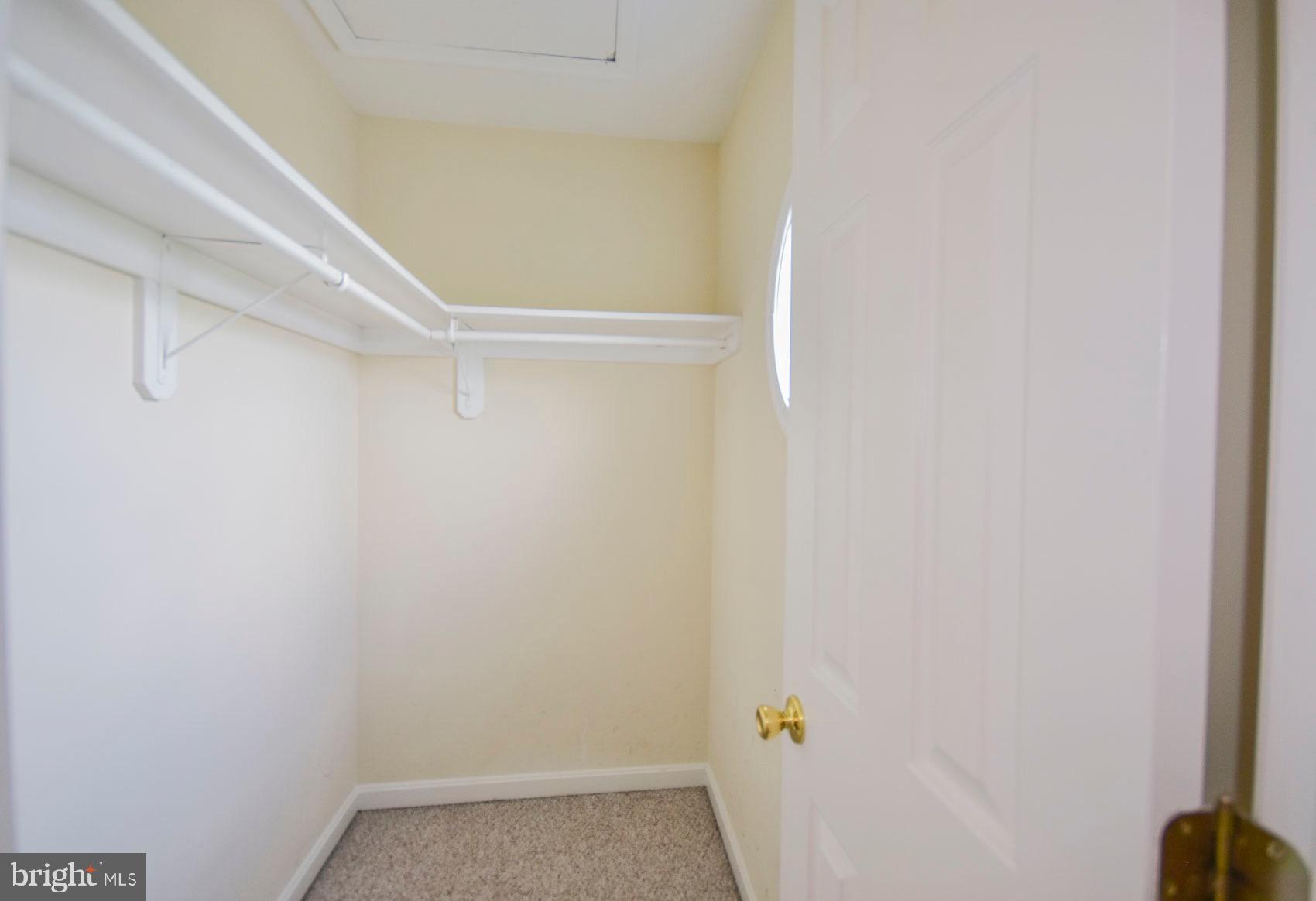 HAMMONDS MILL - Residential Lease