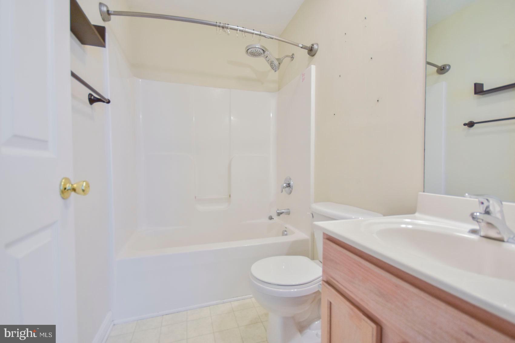 HAMMONDS MILL - Residential Lease