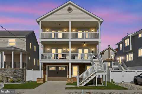 Homes For Sale - 107 N Suffolk Avenue<br/> VENTNOR CITY, NJ 08406