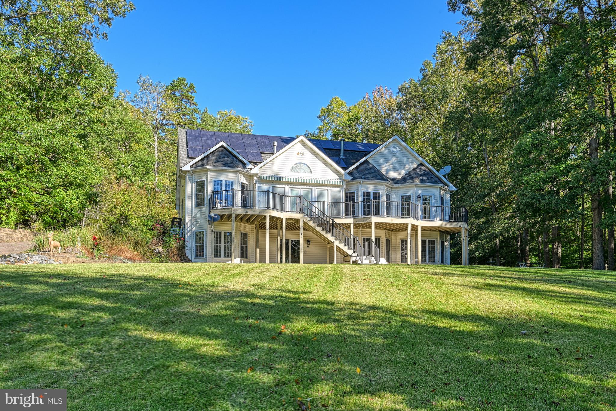 SHOREWOOD - Residential