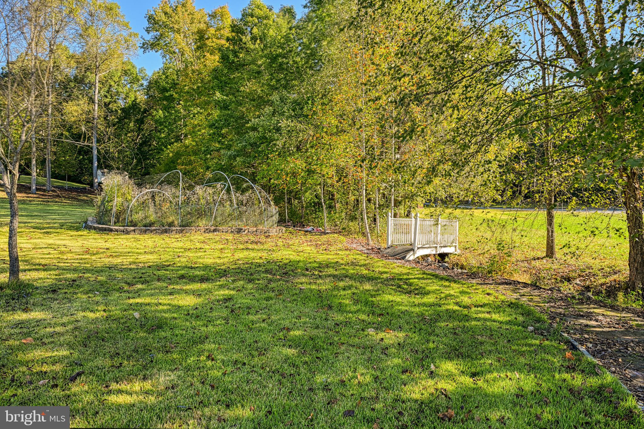 SHOREWOOD - Residential