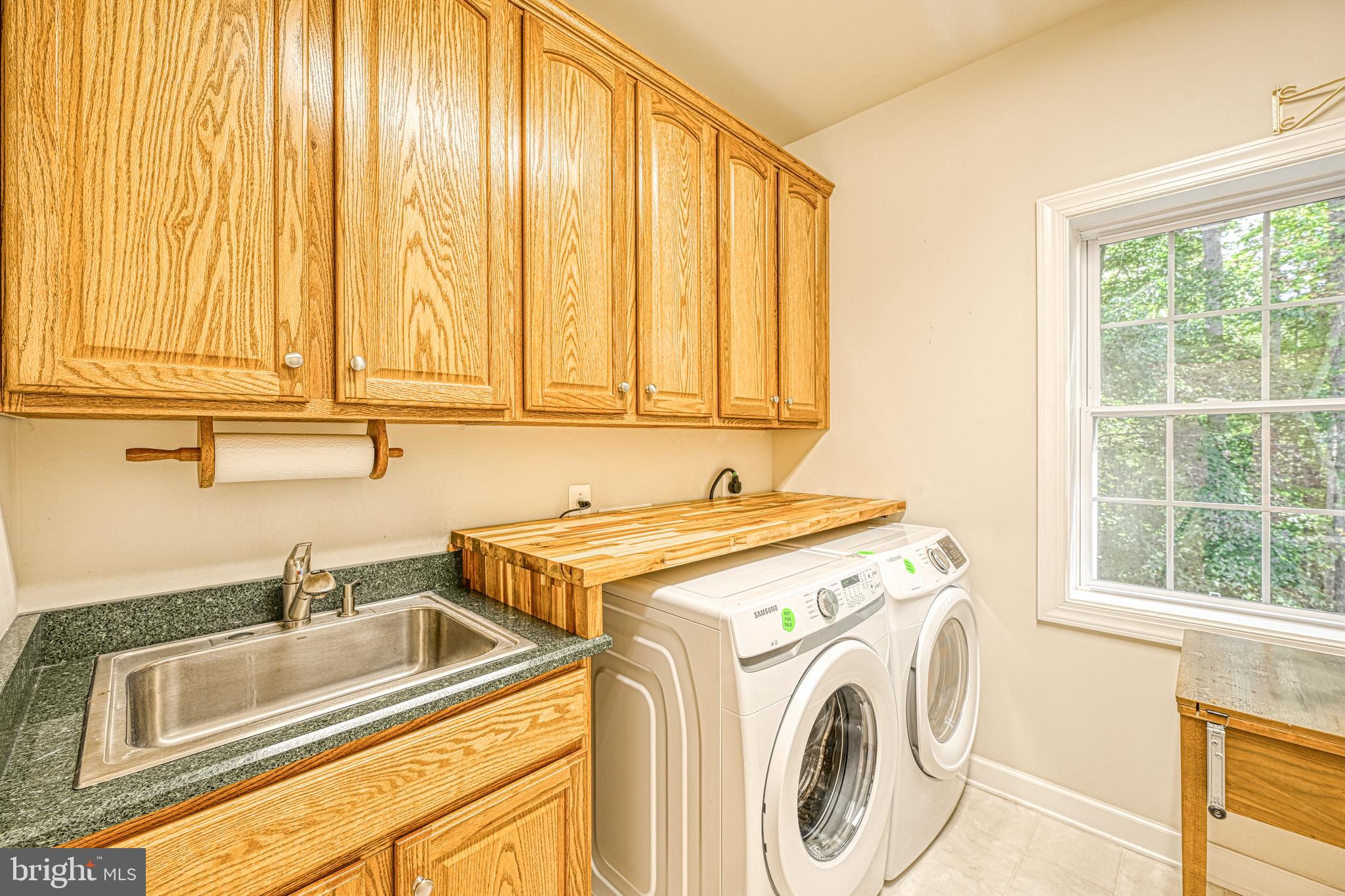 SHOREWOOD - Residential