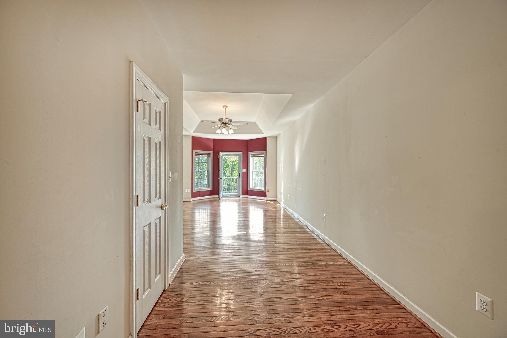 SHOREWOOD - Residential