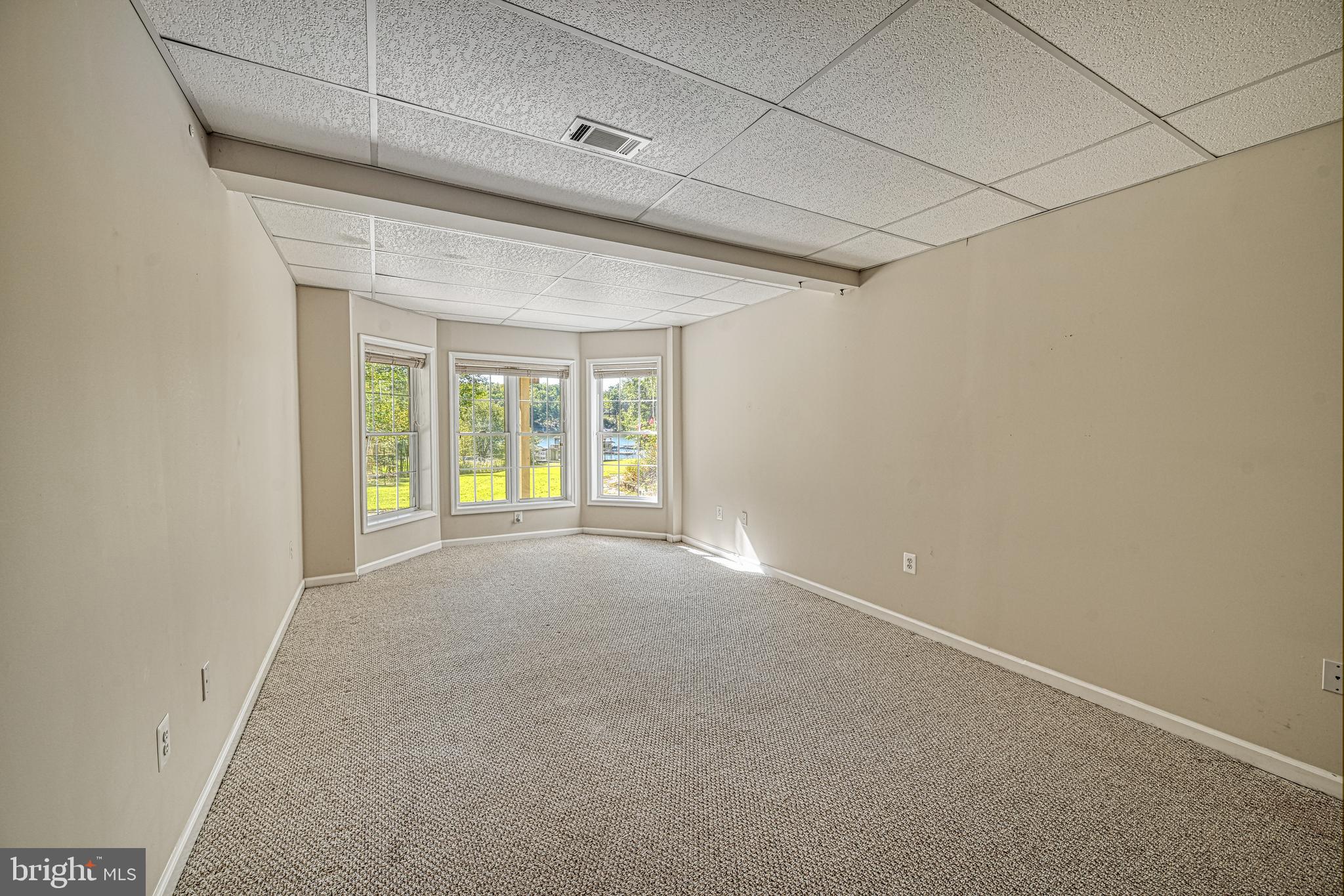 SHOREWOOD - Residential