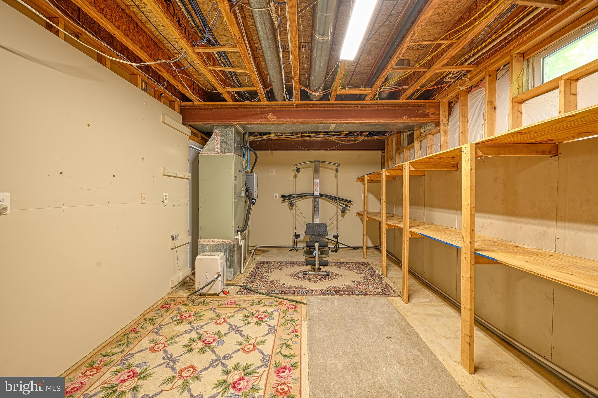 SHOREWOOD - Residential