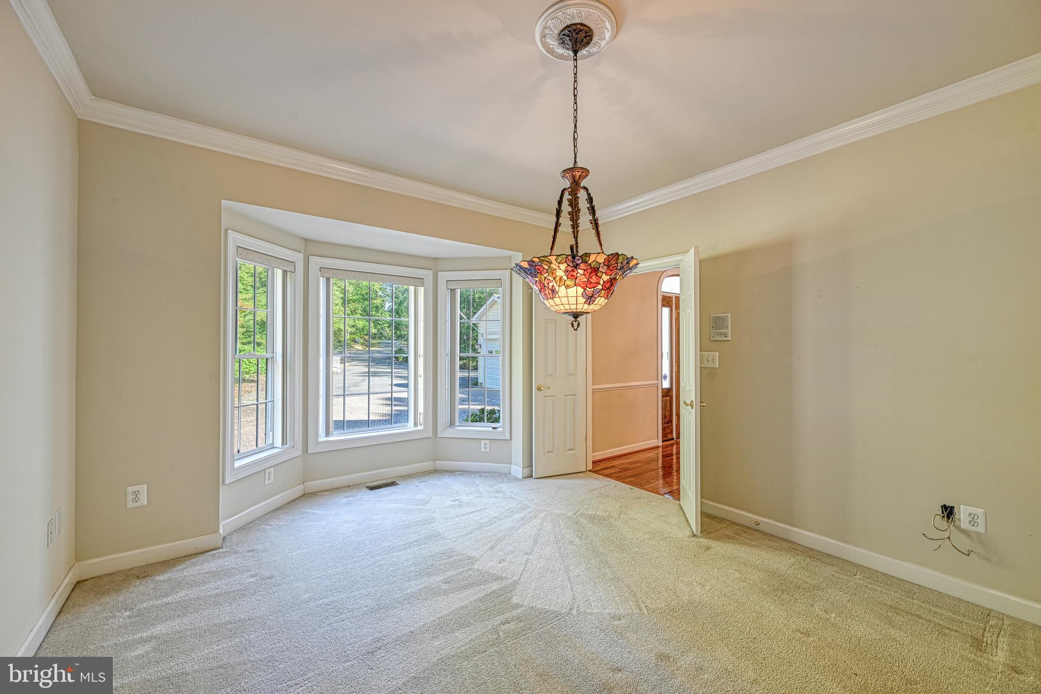 SHOREWOOD - Residential