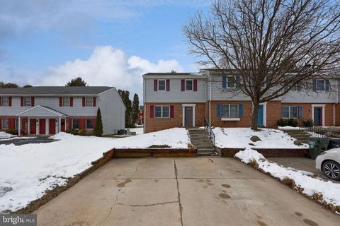 53 ORIOLE DRIVE EPHRATA PA 17522