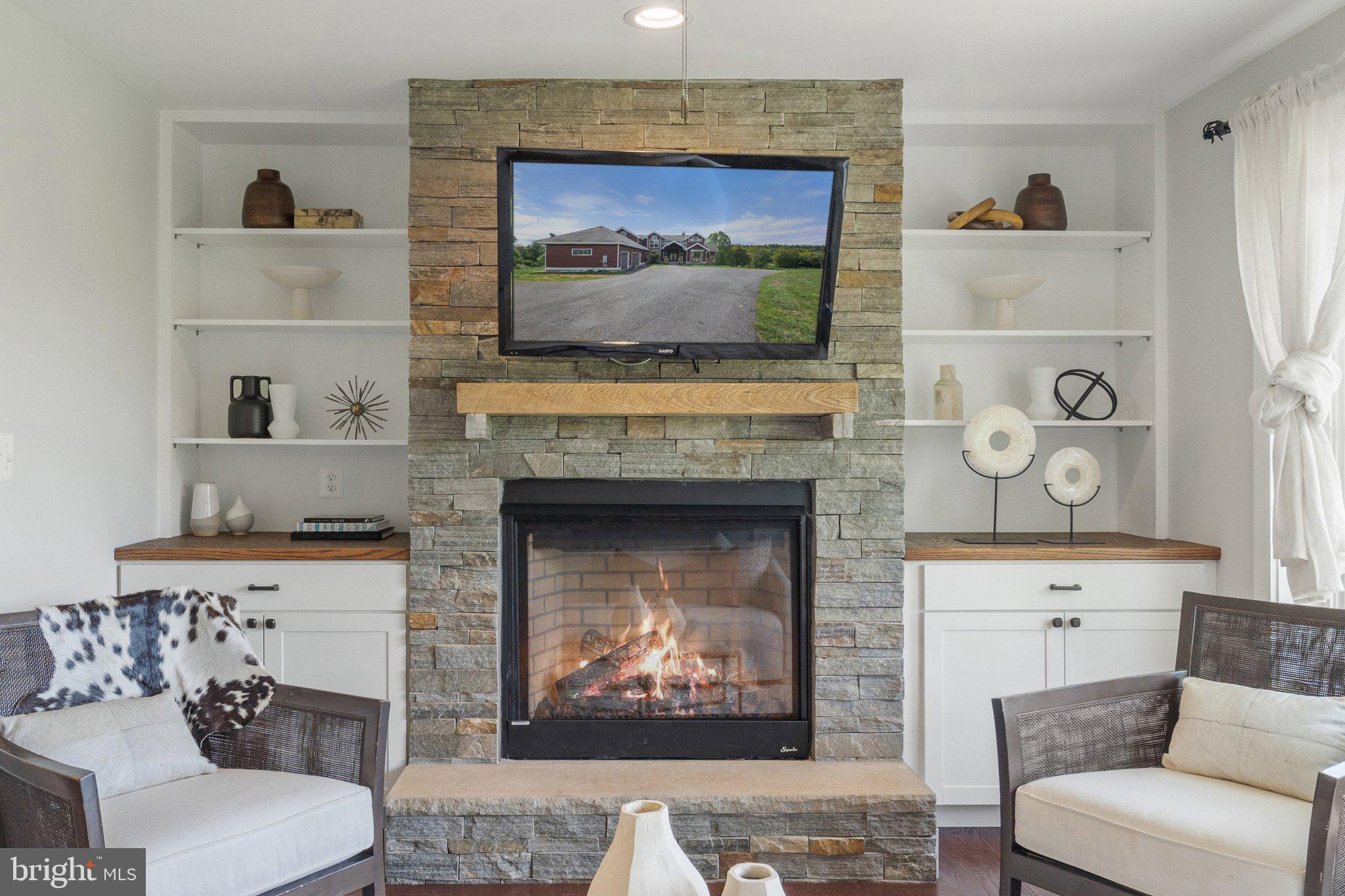 MILL CREEK - Residential