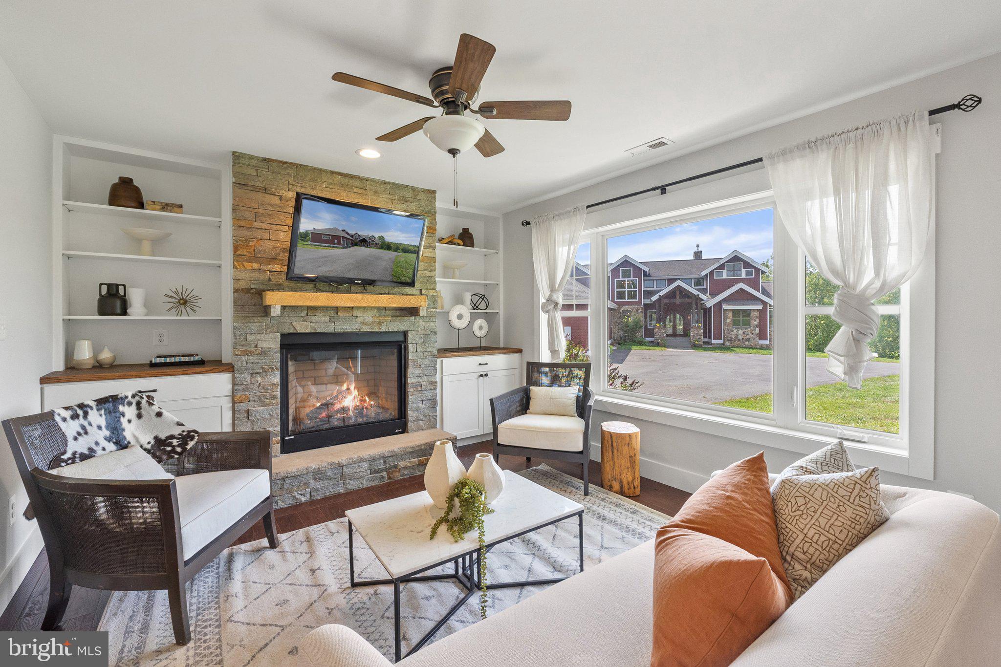 MILL CREEK - Residential