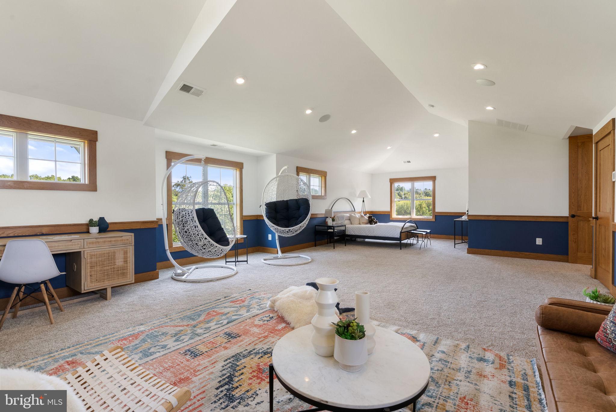 MILL CREEK - Residential