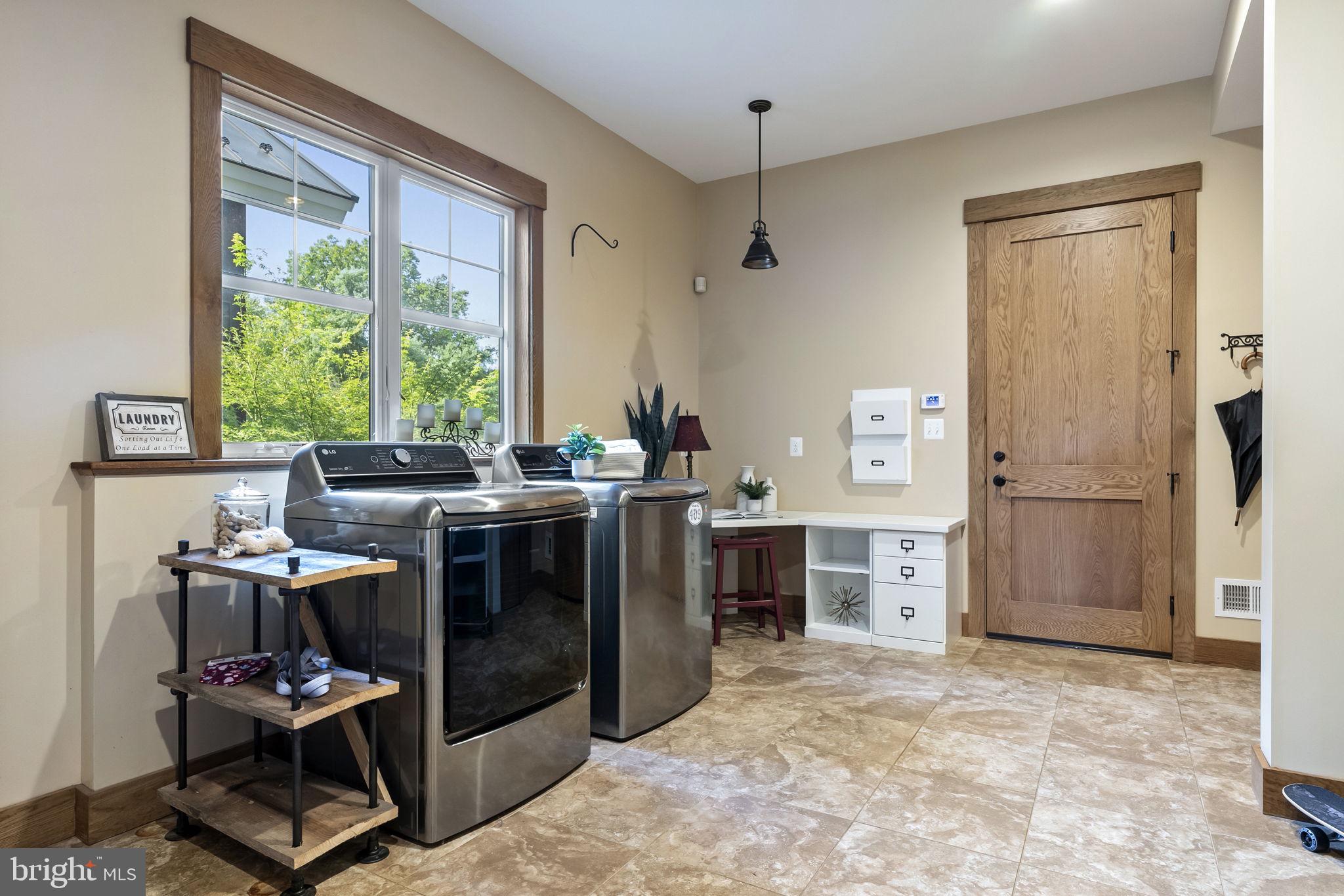 MILL CREEK - Residential