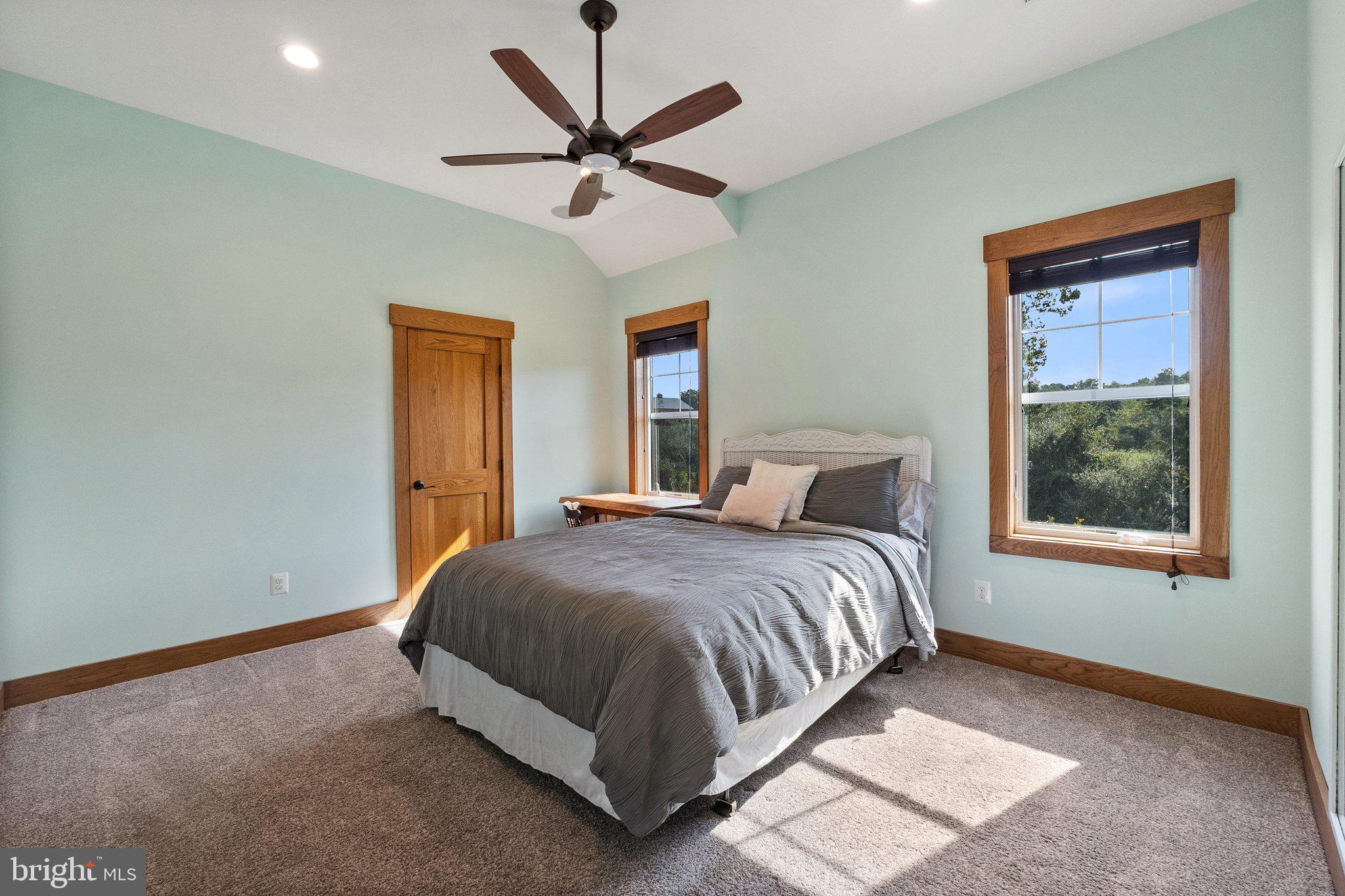 MILL CREEK - Residential