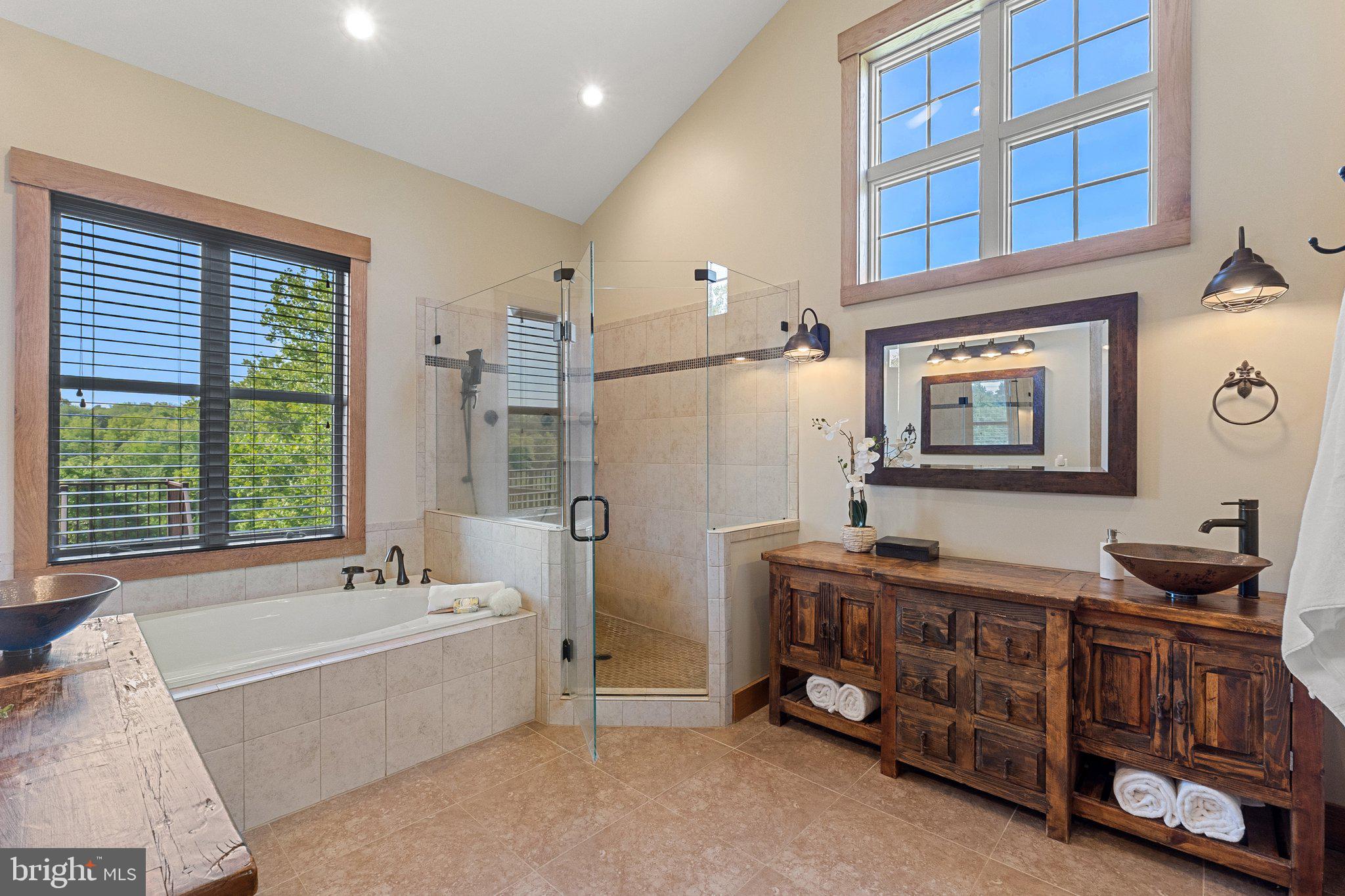 MILL CREEK - Residential