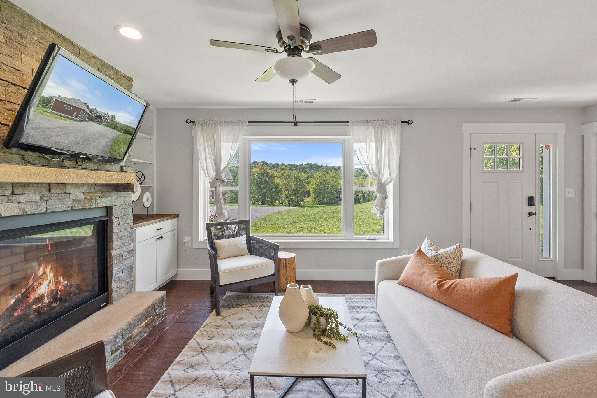 MILL CREEK - Residential