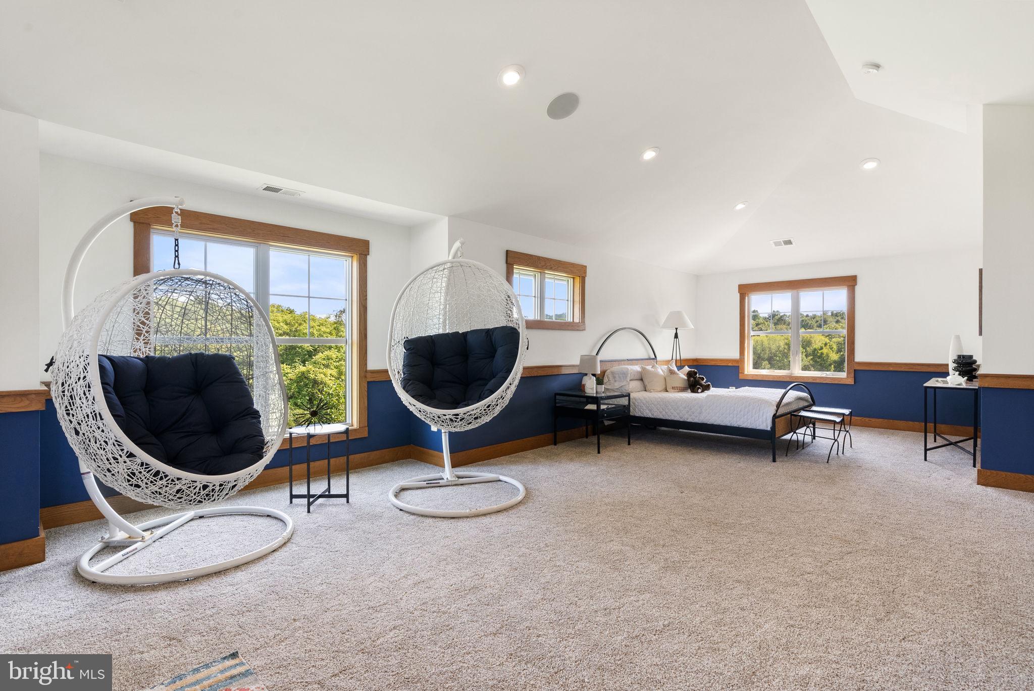 MILL CREEK - Residential