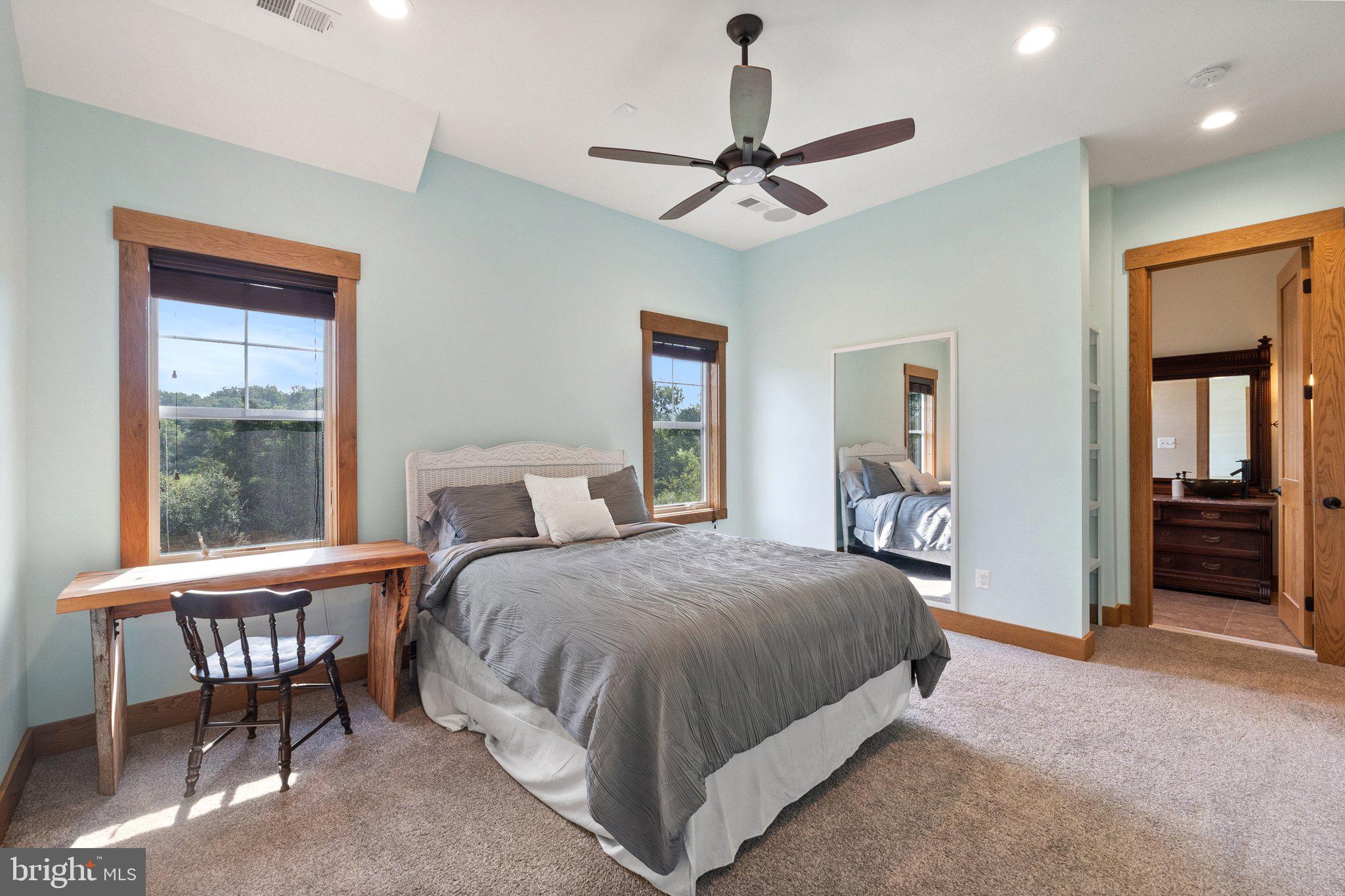 MILL CREEK - Residential