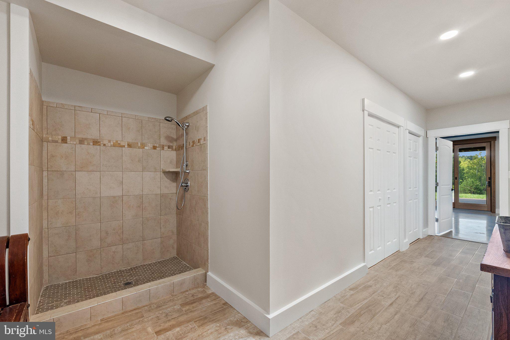 MILL CREEK - Residential