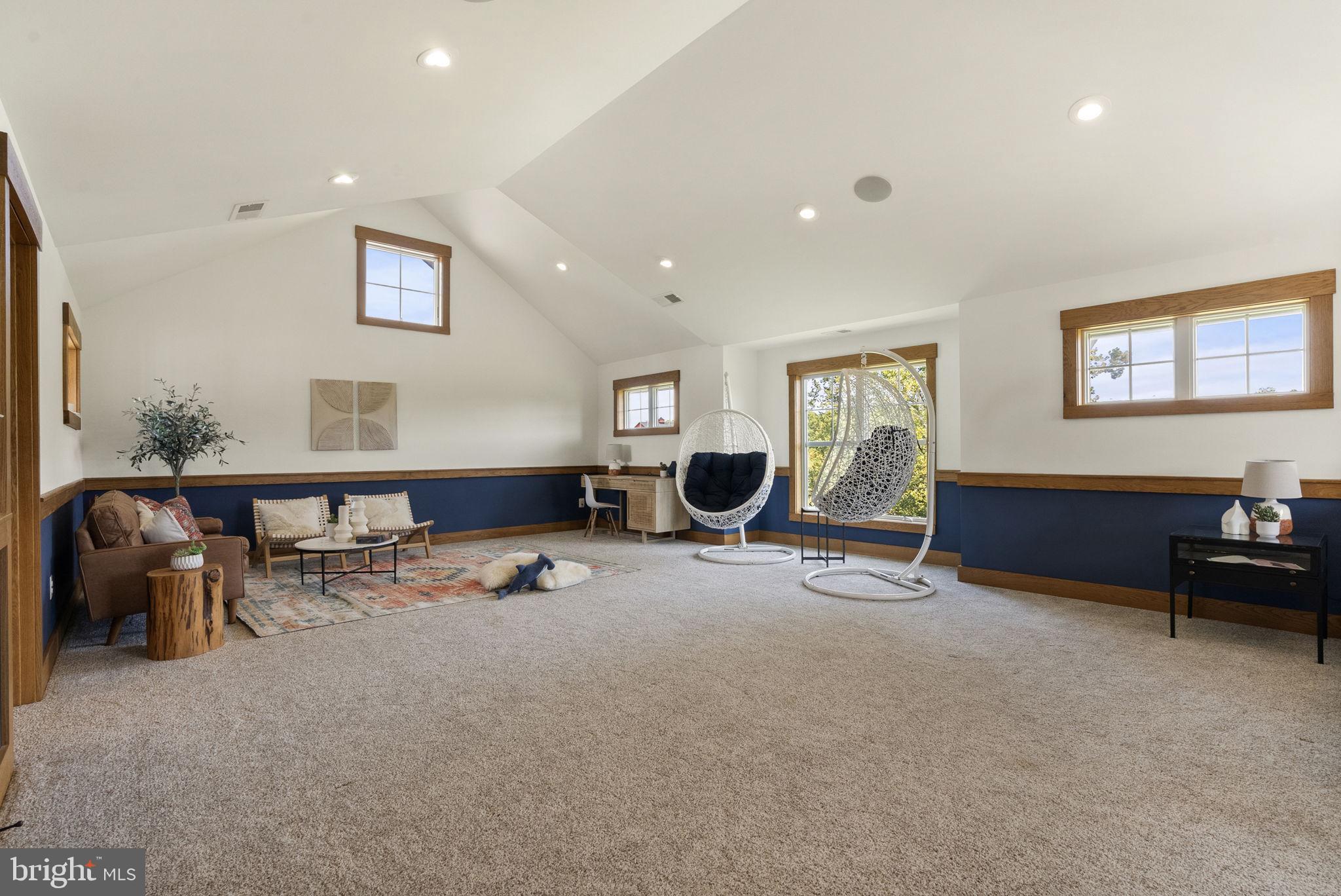 MILL CREEK - Residential