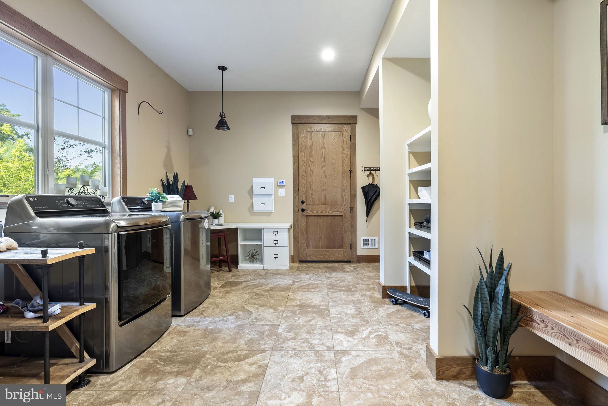 MILL CREEK - Residential