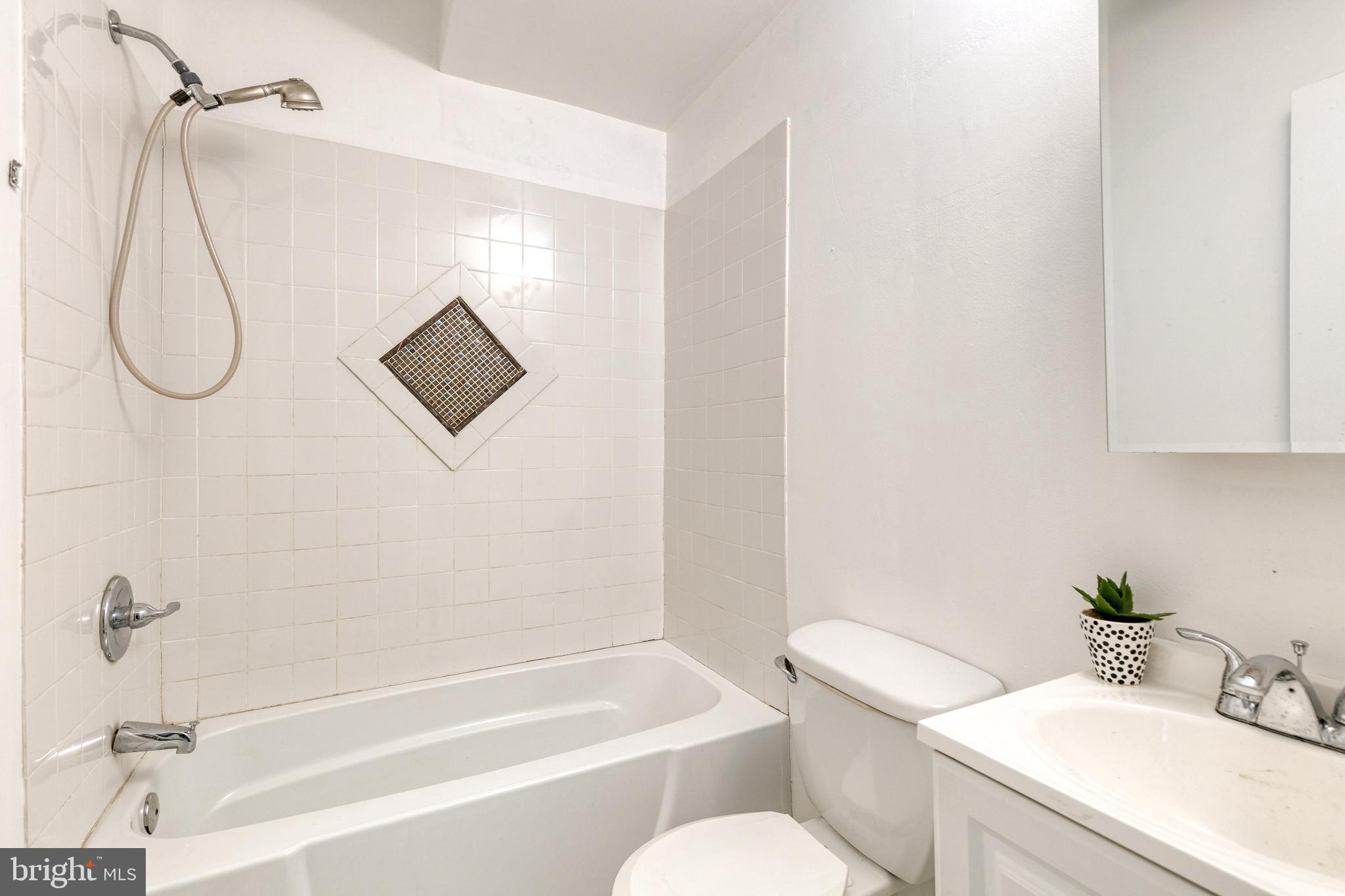 CANTON - Residential Lease