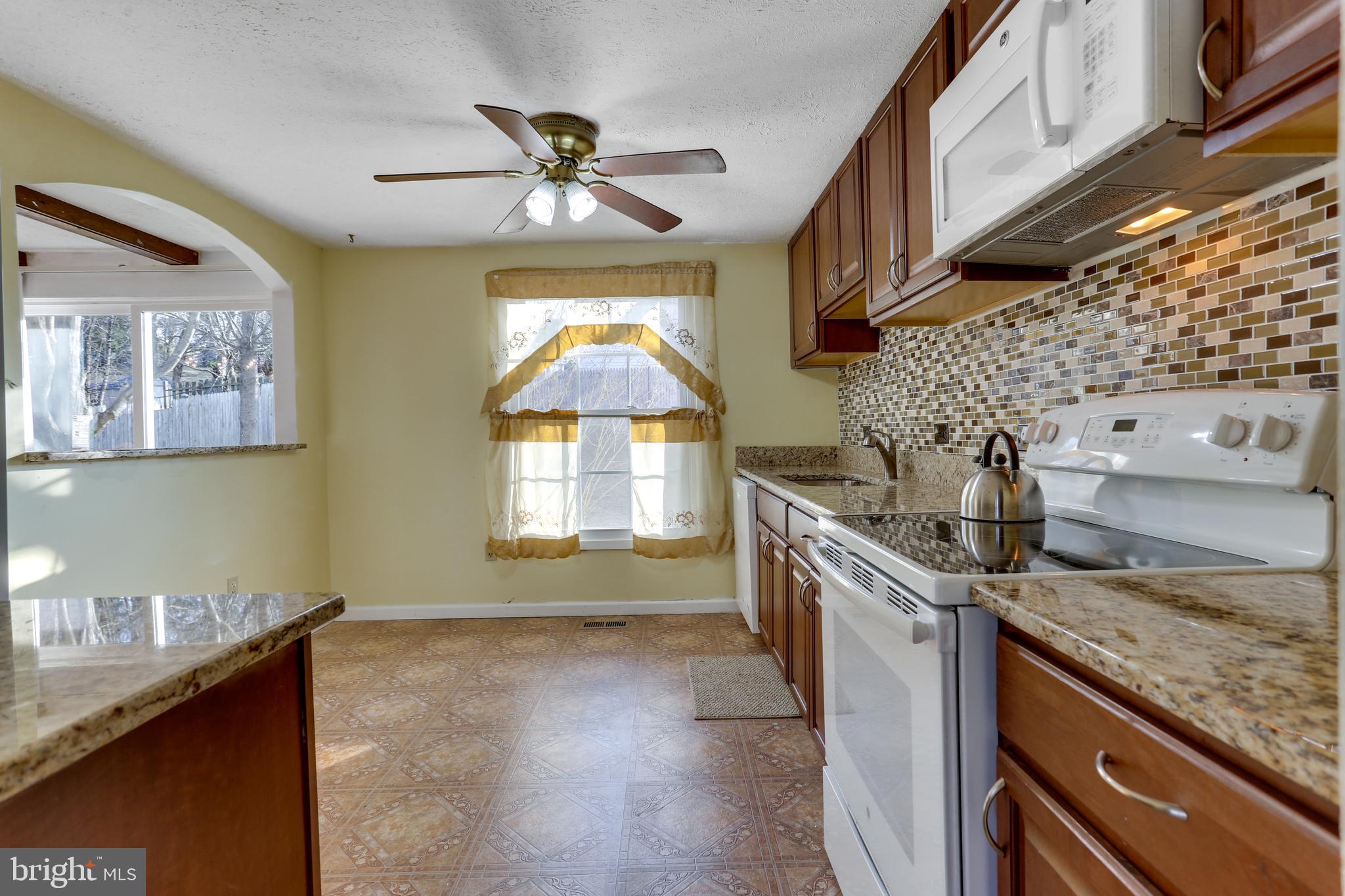 CLINTON WOODS - Residential