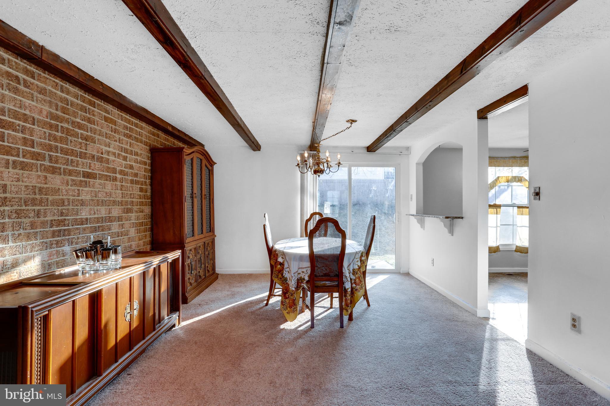 CLINTON WOODS - Residential