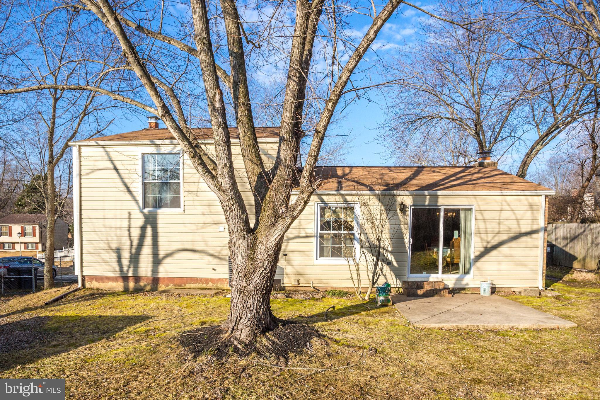 CLINTON WOODS - Residential