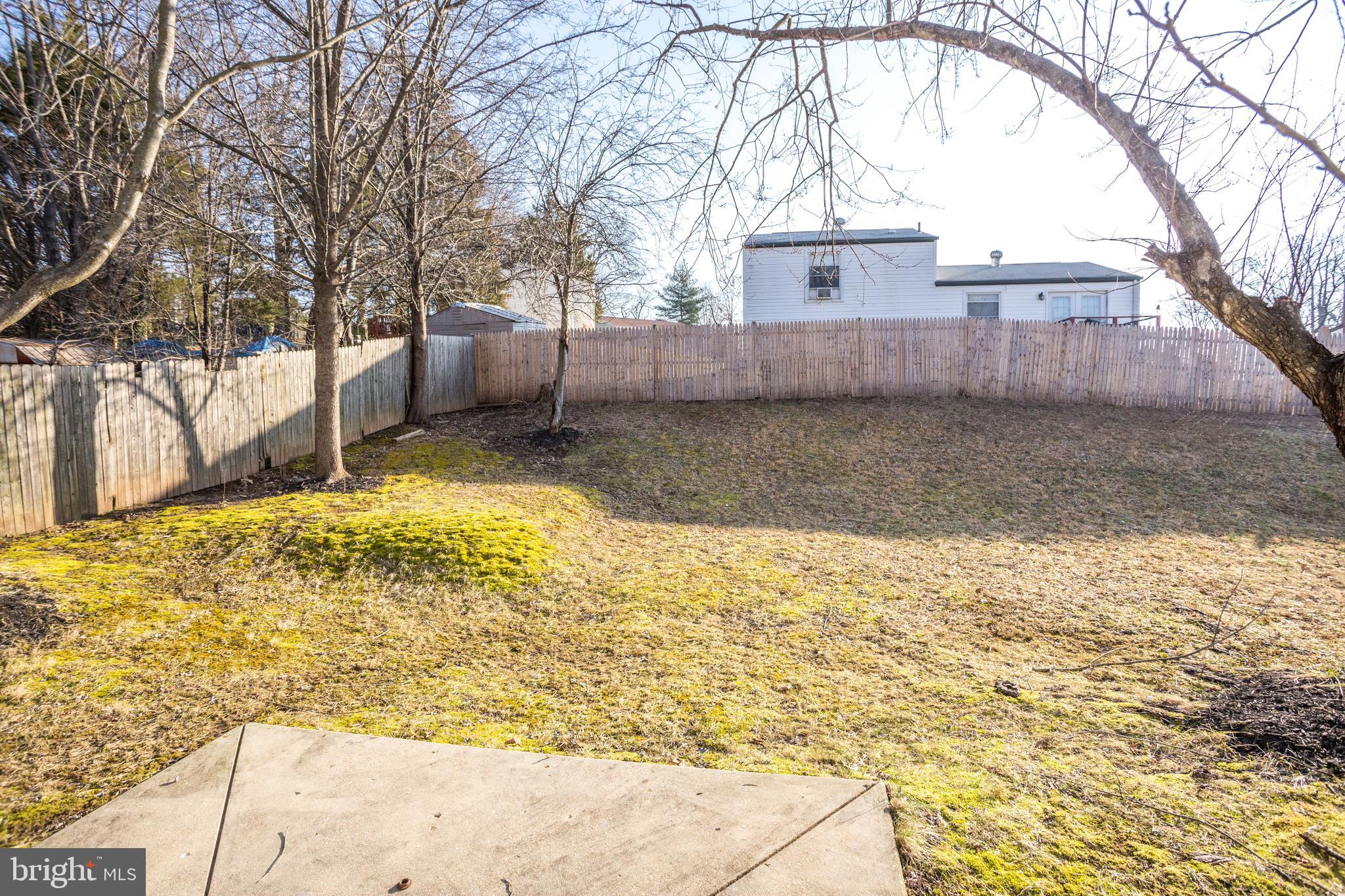 CLINTON WOODS - Residential