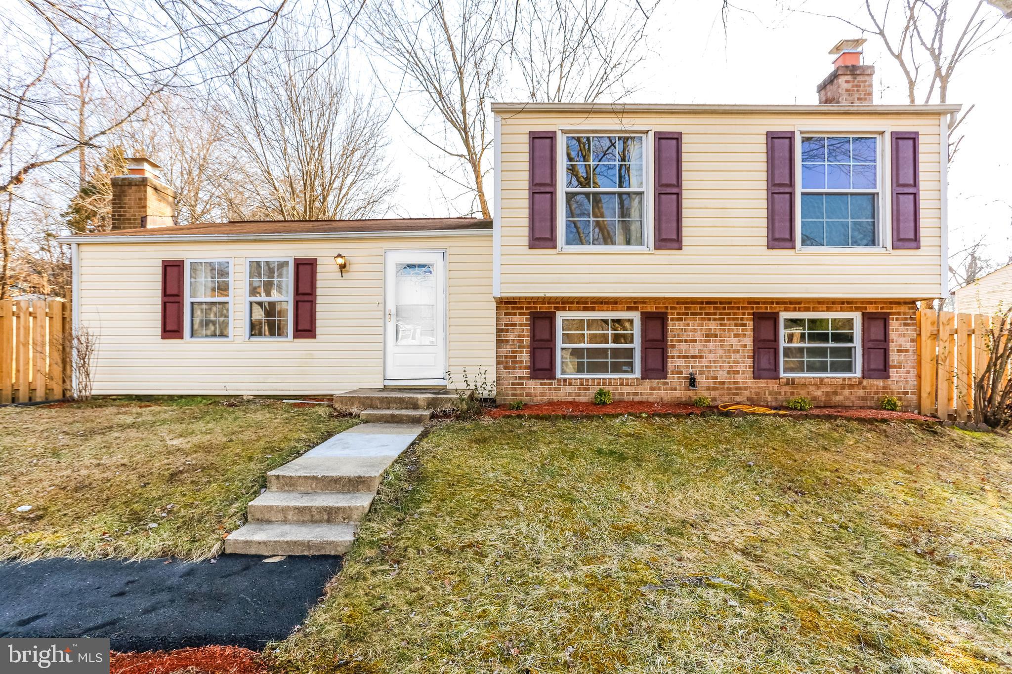 CLINTON WOODS - Residential