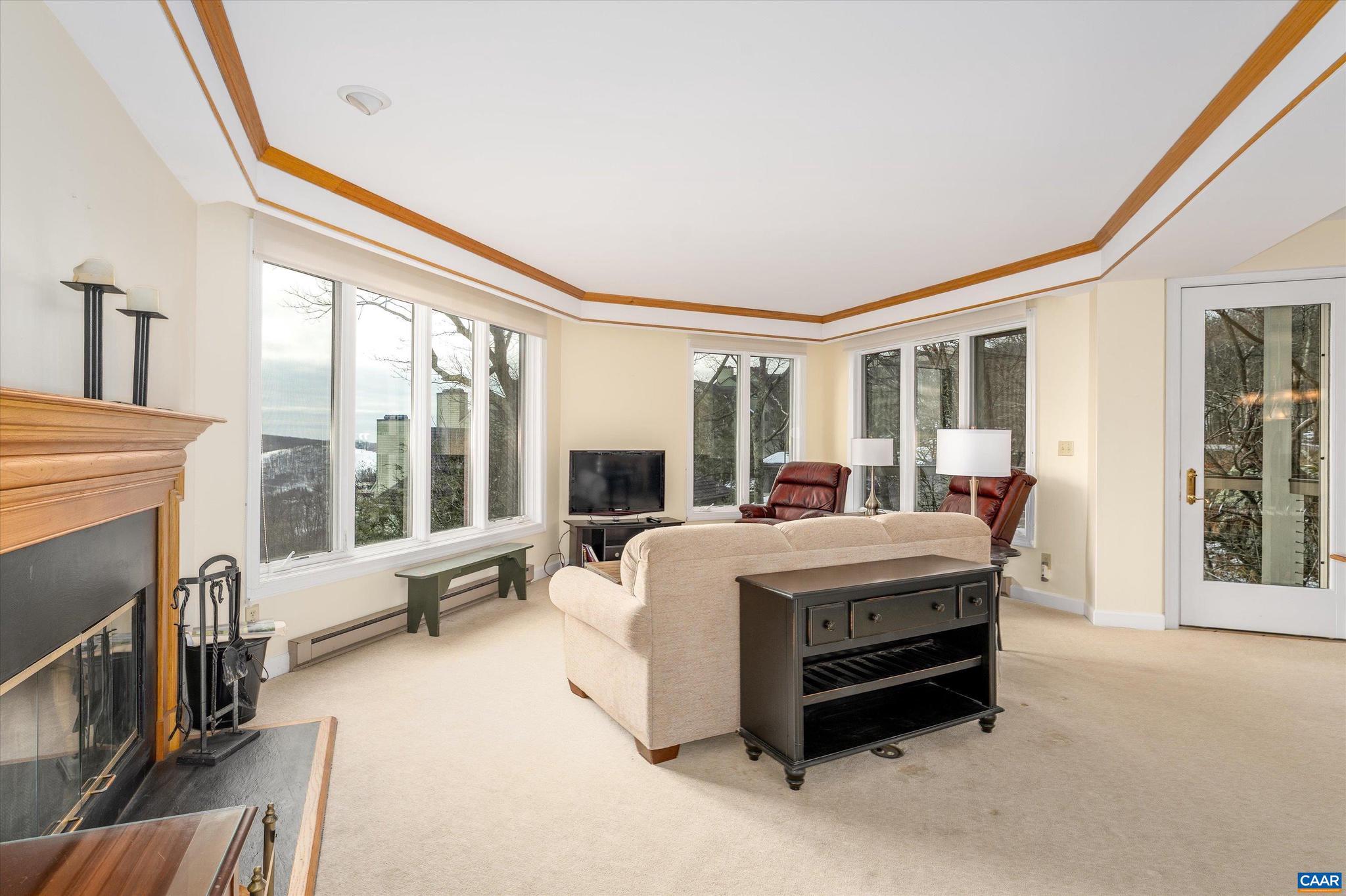 WINTERGREEN RESORT - Residential