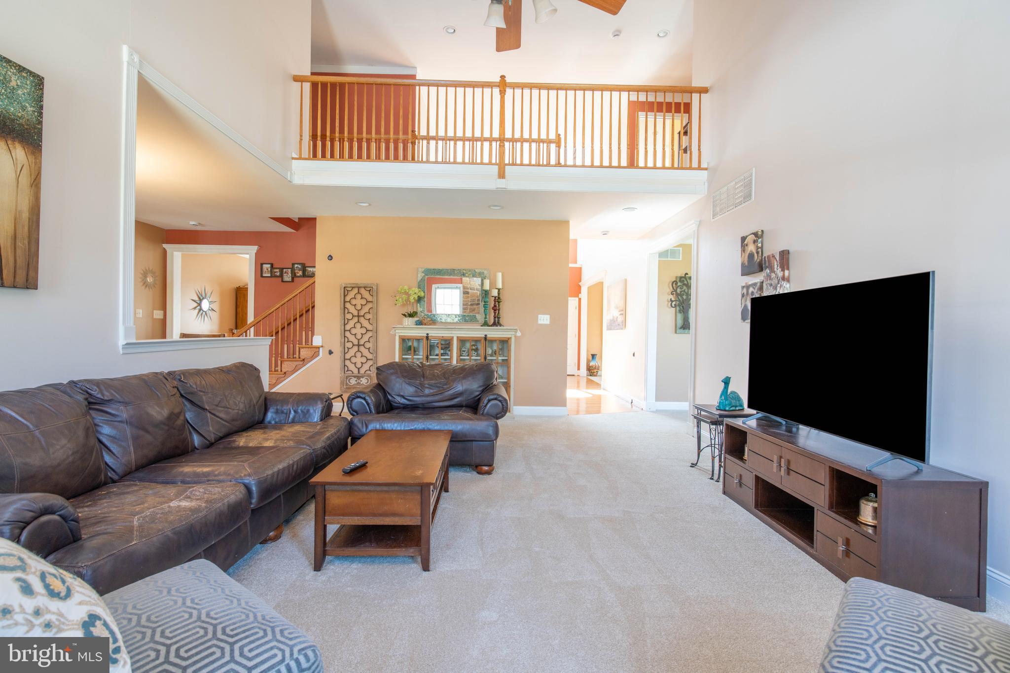 MAPLE VIEW ESTATES - Residential