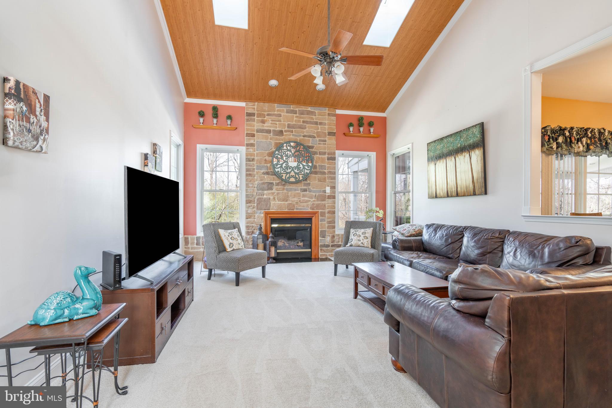 MAPLE VIEW ESTATES - Residential