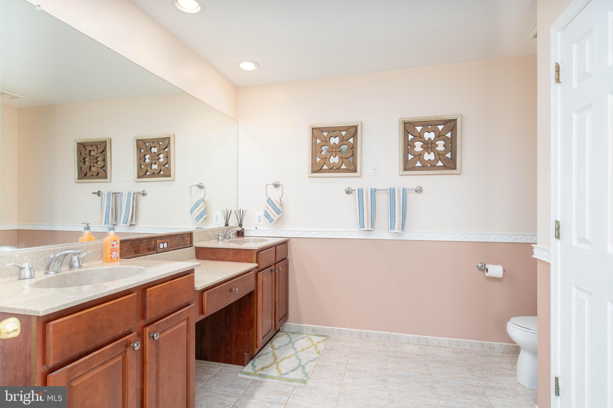 MAPLE VIEW ESTATES - Residential