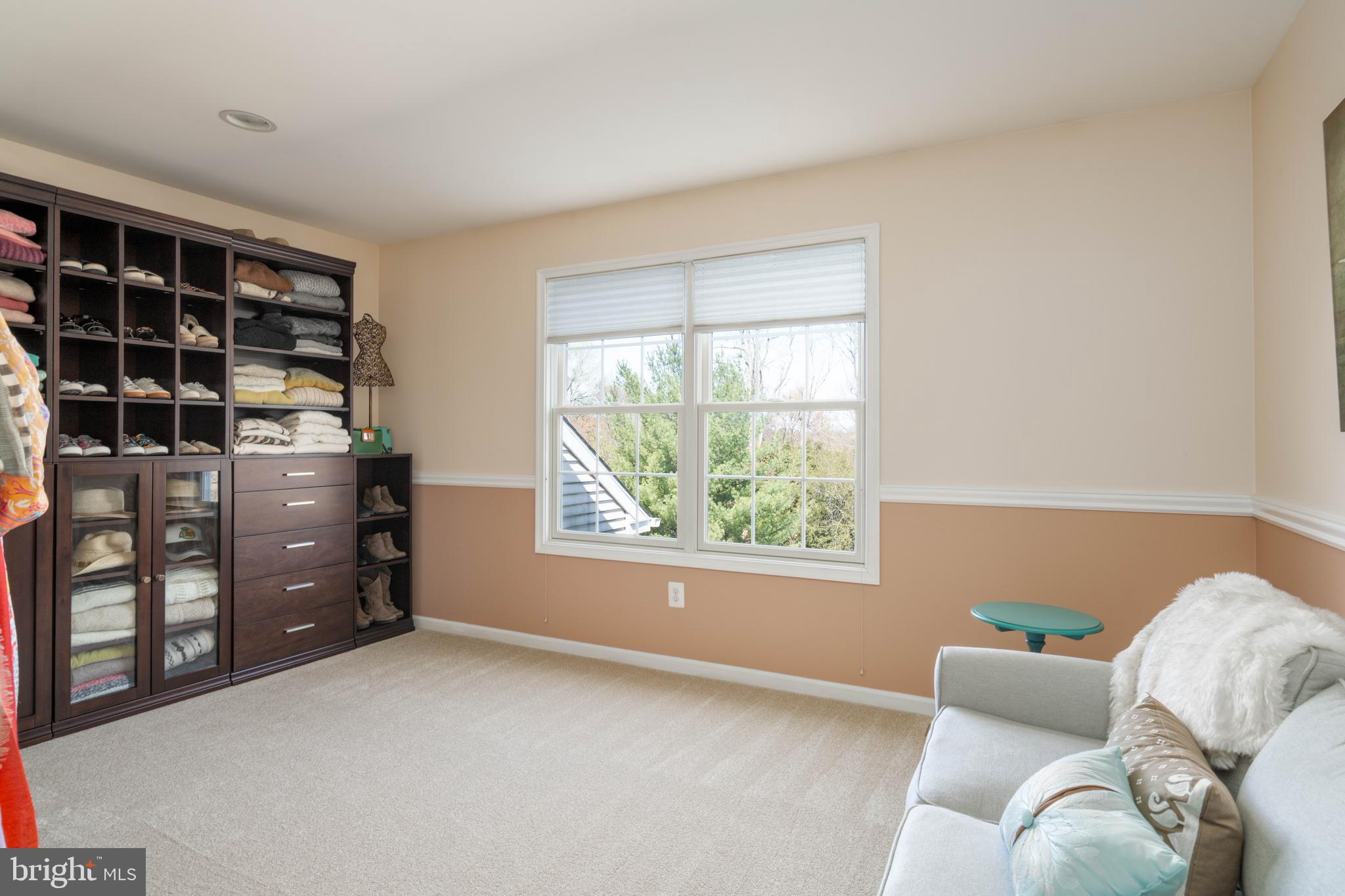 MAPLE VIEW ESTATES - Residential