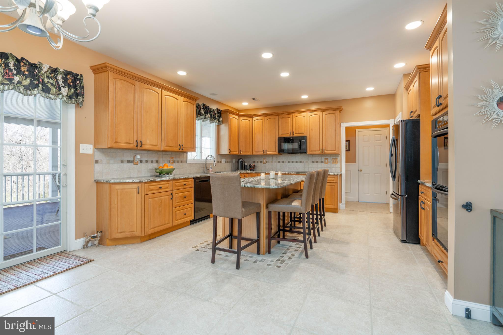 MAPLE VIEW ESTATES - Residential