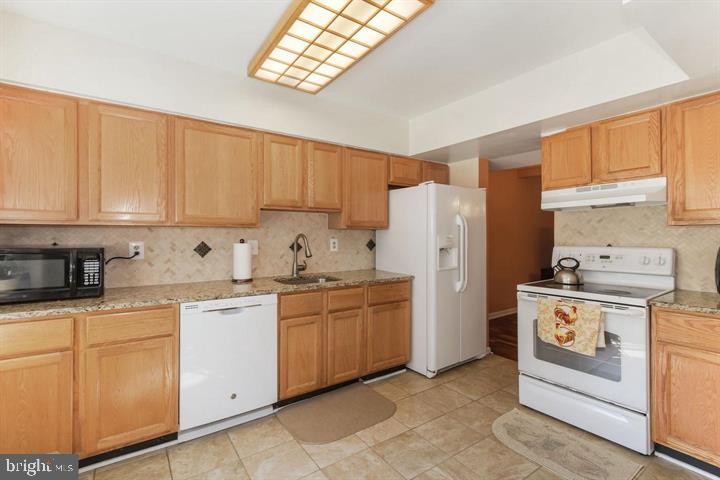 SUNSET VILLAGE - Residential Lease