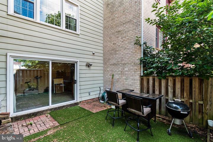 SUNSET VILLAGE - Residential Lease