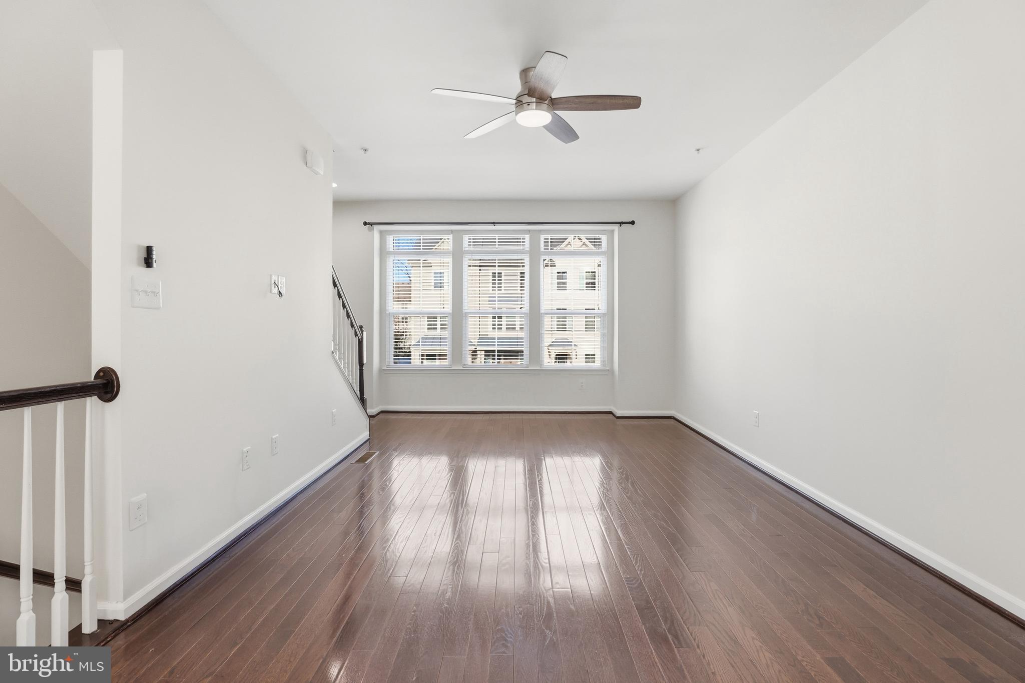 CREEKSIDE VILLAGE AT TANYARD SPRINGS - Residential