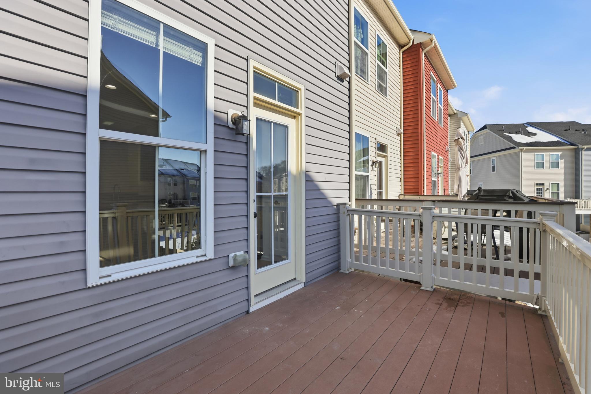 CREEKSIDE VILLAGE AT TANYARD SPRINGS - Residential