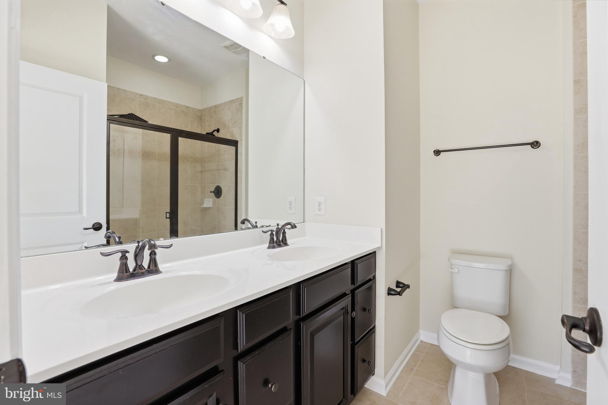 CREEKSIDE VILLAGE AT TANYARD SPRINGS - Residential