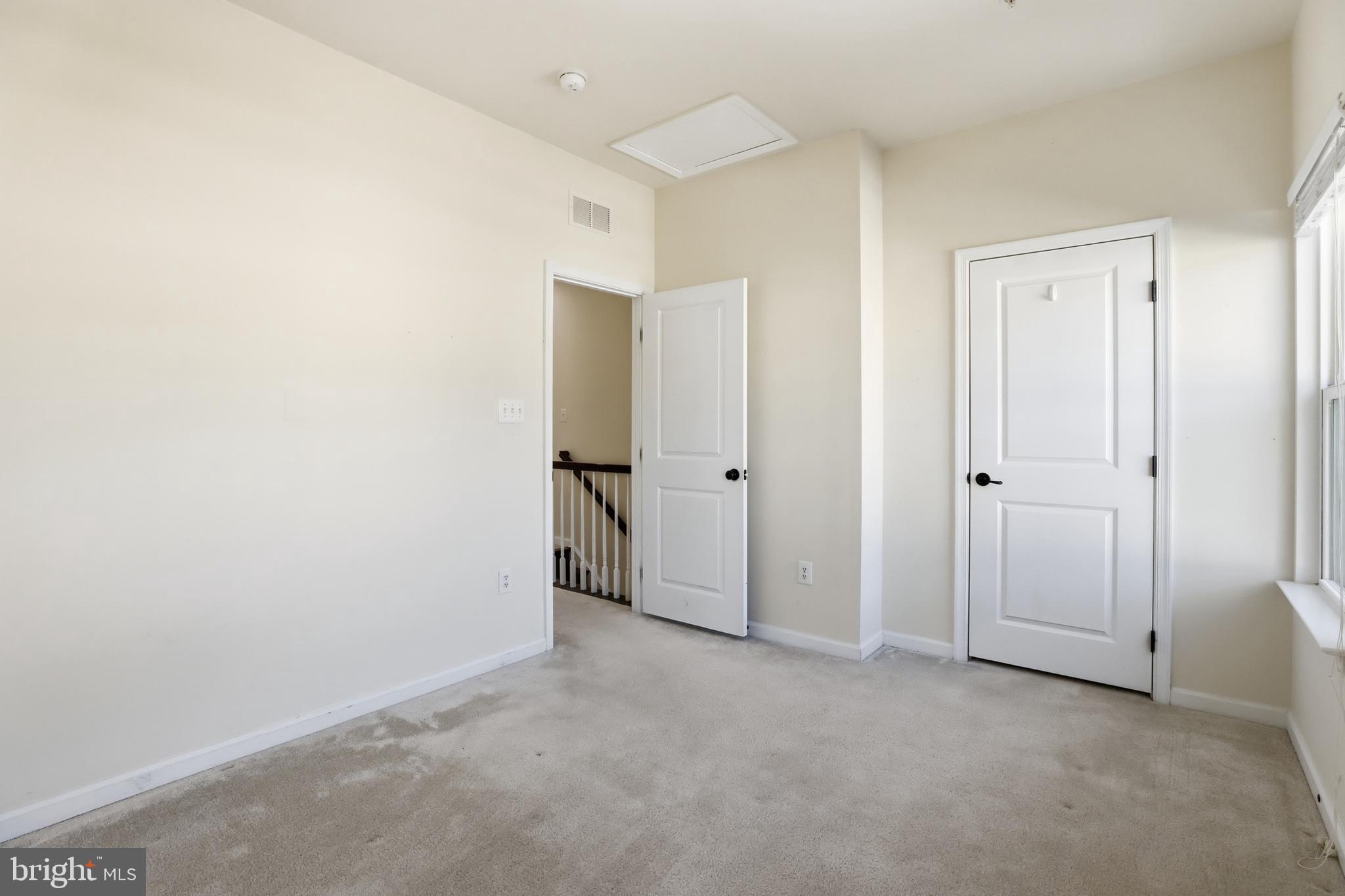 CREEKSIDE VILLAGE AT TANYARD SPRINGS - Residential