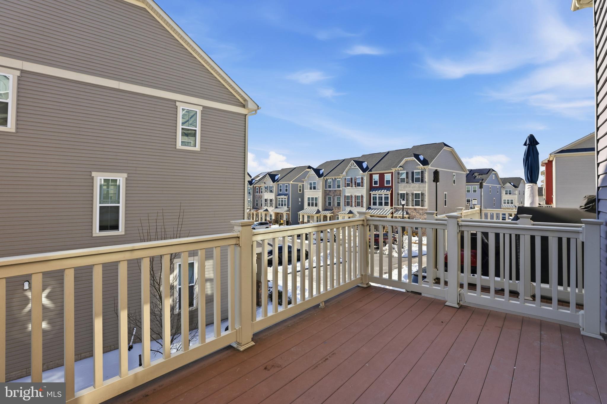 CREEKSIDE VILLAGE AT TANYARD SPRINGS - Residential